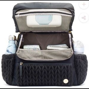 HAPP Uber chic 💫⚡️diaper bag only used once👌🏼